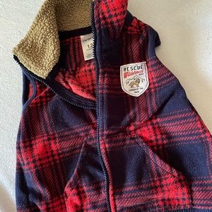 Baby winter vest. Plaid.